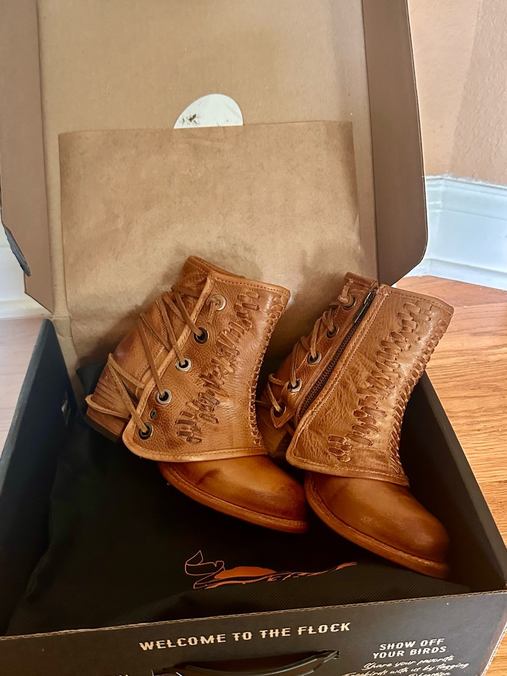 Freebird Tan distressed Cedrick Ankle Boots Ankle boots. Size 6